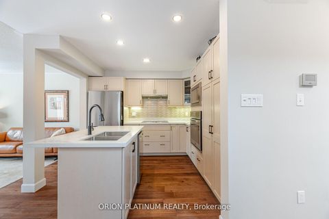 Photo 9 at 27 - 1290 Heritage Way, GA Glen Abbey, Oakville