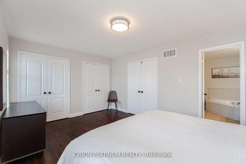 Photo 22 at 27 - 1290 Heritage Way, GA Glen Abbey, Oakville