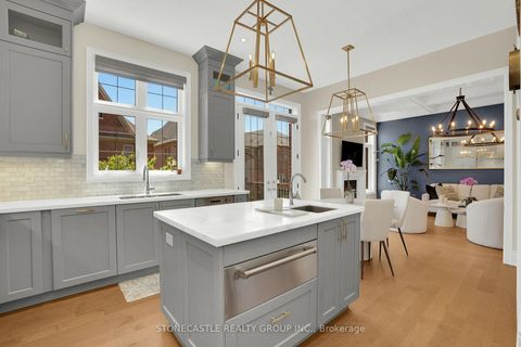 Photo 6 at 27 MOWER Avenue, Patterson, Vaughan