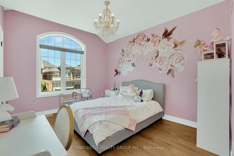 Photo 19 at 27 MOWER Avenue, Patterson, Vaughan