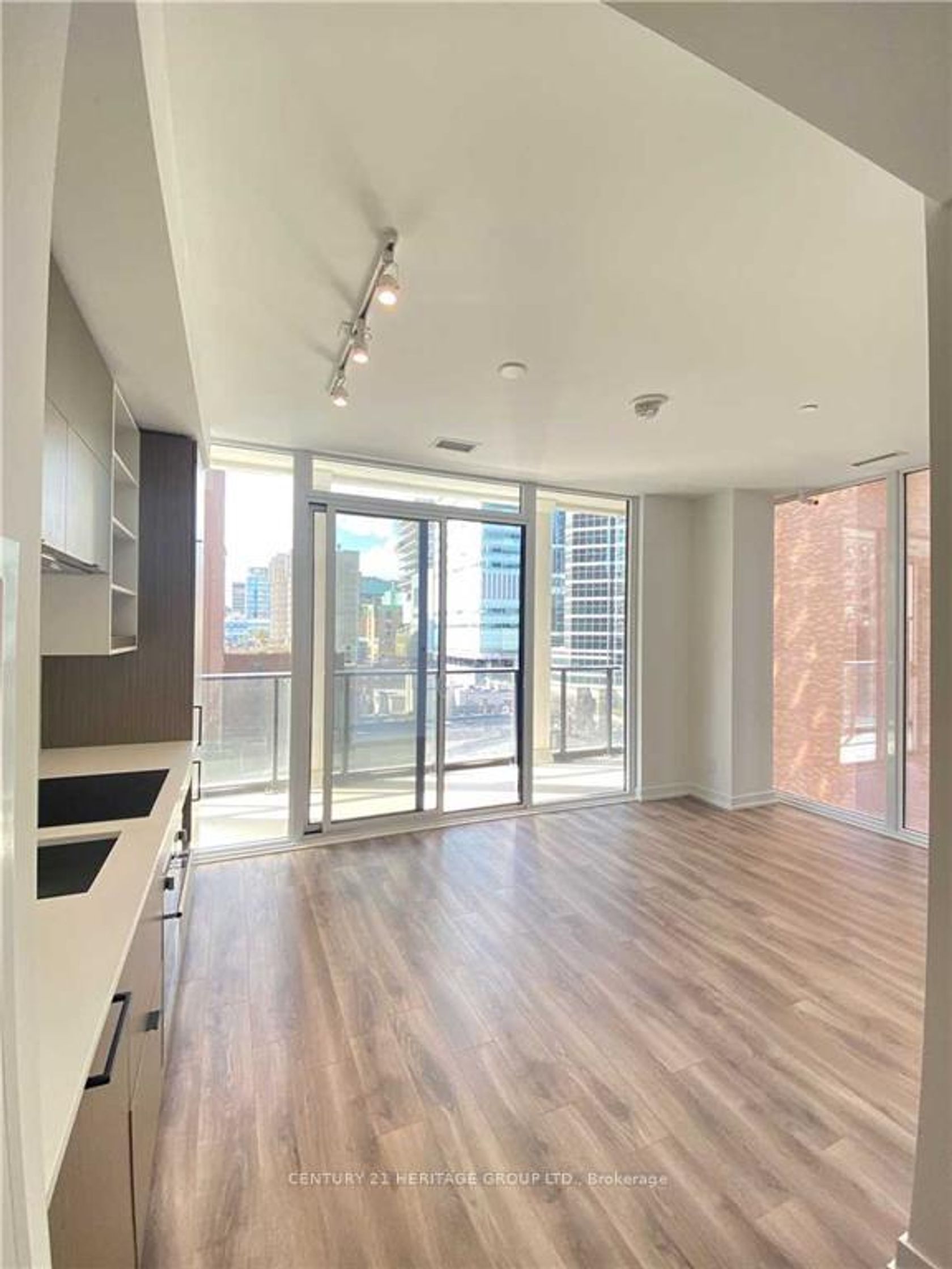 514 - 20 Edward Street, Bay Street Corridor, Toronto photo number 2 514 - 20 Edward Street, Bay Street Corridor, Toronto photo number 2