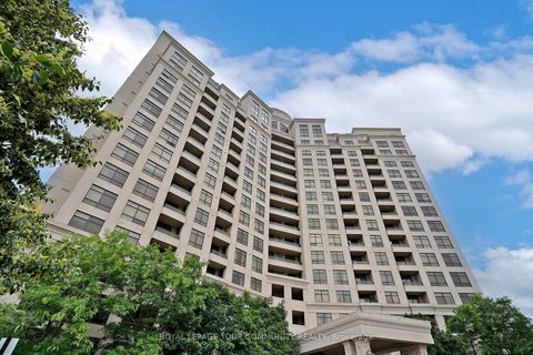 Photo 1 at 910 - 9225 Jane Street, Maple, Vaughan