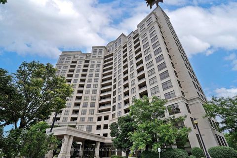 Photo 2 at 910 - 9225 Jane Street, Maple, Vaughan