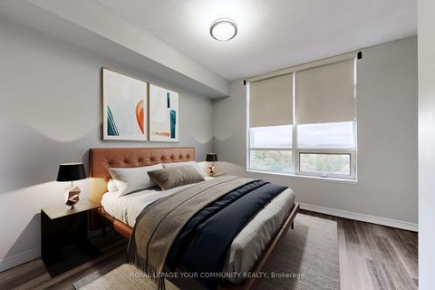 Photo 21 at 910 - 9225 Jane Street, Maple, Vaughan