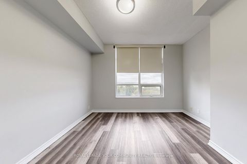 Photo 22 at 910 - 9225 Jane Street, Maple, Vaughan