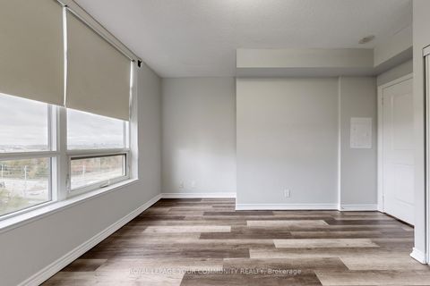 Photo 24 at 910 - 9225 Jane Street, Maple, Vaughan