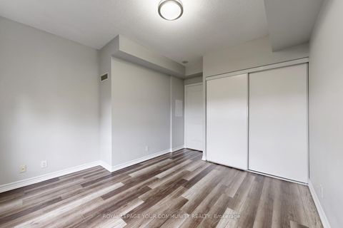 Photo 25 at 910 - 9225 Jane Street, Maple, Vaughan