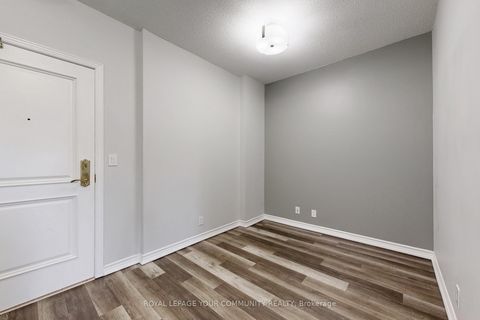 Photo 29 at 910 - 9225 Jane Street, Maple, Vaughan