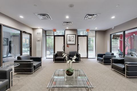 Photo 39 at 910 - 9225 Jane Street, Maple, Vaughan