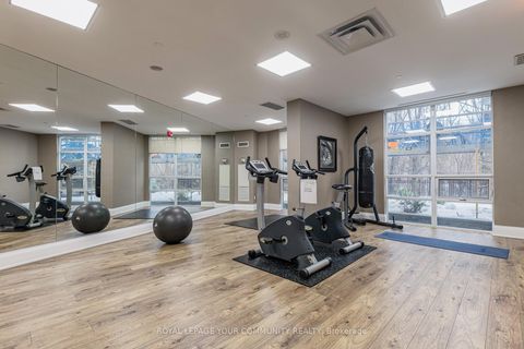 Photo 45 at 910 - 9225 Jane Street, Maple, Vaughan