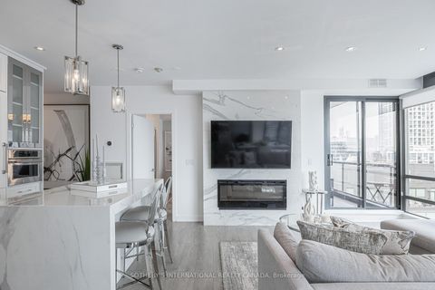 Photo 3 at 1901 - 438 King Street W, Waterfront Communities C1, Toronto