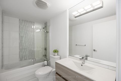 Photo 6 at 1901 - 438 King Street W, Waterfront Communities C1, Toronto