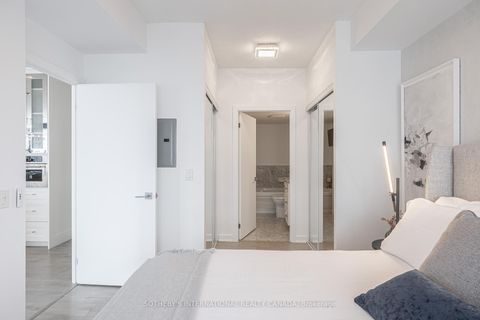 Photo 10 at 1901 - 438 King Street W, Waterfront Communities C1, Toronto