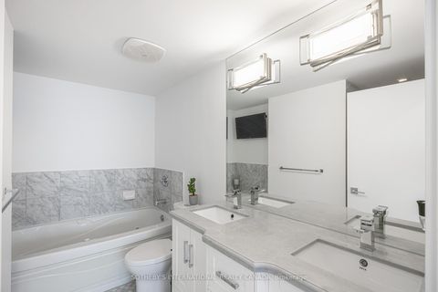 Photo 11 at 1901 - 438 King Street W, Waterfront Communities C1, Toronto