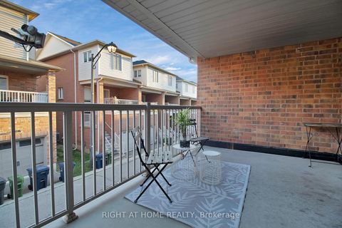 Photo 12 at 31 Judy Sgro Avenue, CFB, Toronto Photo 12 at 31 Judy Sgro Avenue, CFB, Toronto