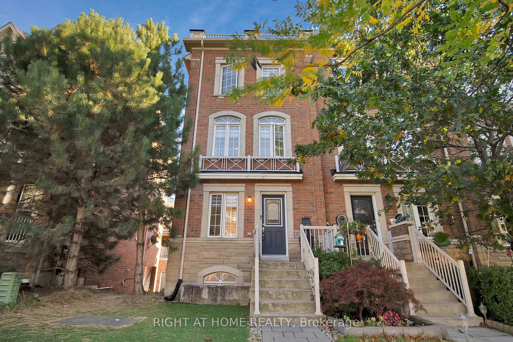 Photo 41 at 31 Judy Sgro Avenue, CFB, Toronto Photo 41 at 31 Judy Sgro Avenue, CFB, Toronto