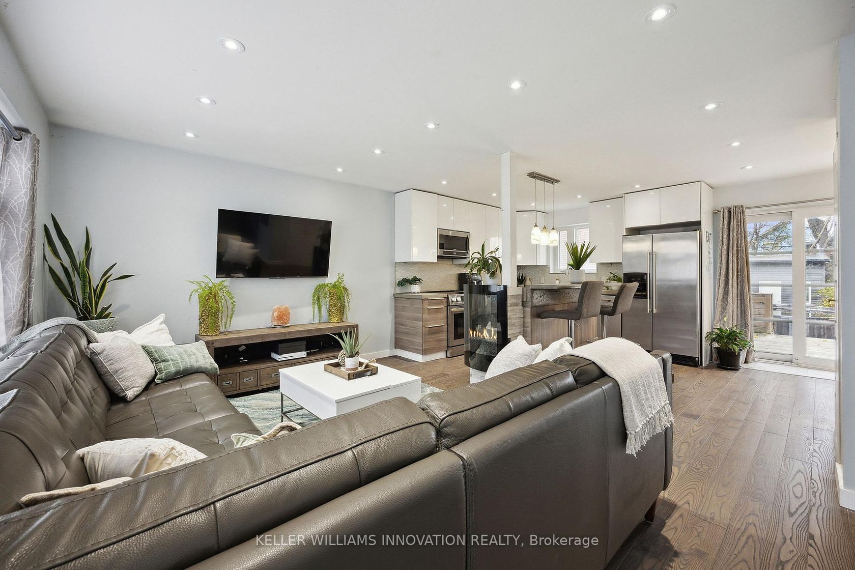 Photo 9 at 76 Phillip Avenue, Cliffside, Toronto Photo 9 at 76 Phillip Avenue, Cliffside, Toronto