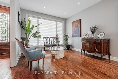 Photo 2 at 203 Centre Street W, Mill Pond, Richmond Hill