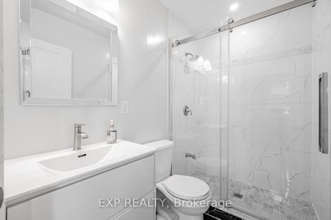 Photo 20 at 203 Centre Street W, Mill Pond, Richmond Hill