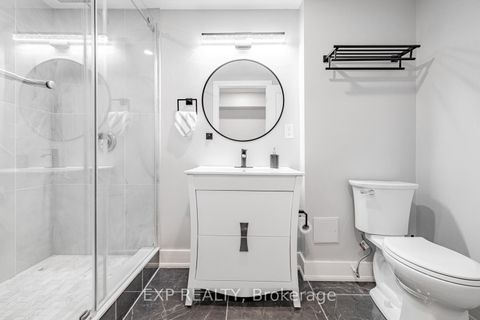 Photo 25 at 203 Centre Street W, Mill Pond, Richmond Hill