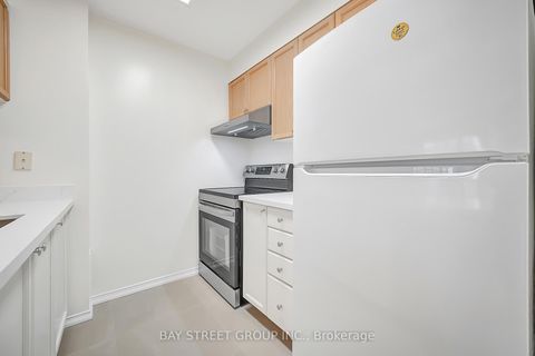 Photo 13 at 1503 - 889 Bay Street, Bay Street Corridor, Toronto