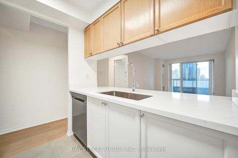 Photo 14 at 1503 - 889 Bay Street, Bay Street Corridor, Toronto