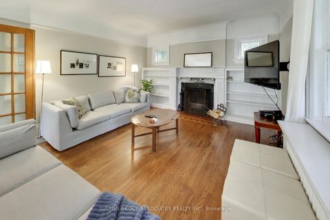 Photo 7 at 14 Bracondale Hill Road, Wychwood, Toronto