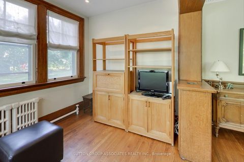 Photo 13 at 14 Bracondale Hill Road, Wychwood, Toronto