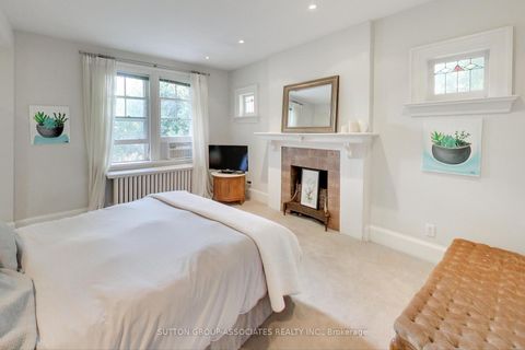 Photo 19 at 14 Bracondale Hill Road, Wychwood, Toronto