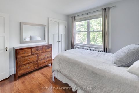 Photo 33 at 14 Bracondale Hill Road, Wychwood, Toronto