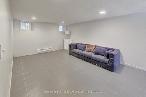 Photo 41 at 14 Bracondale Hill Road, Wychwood, Toronto