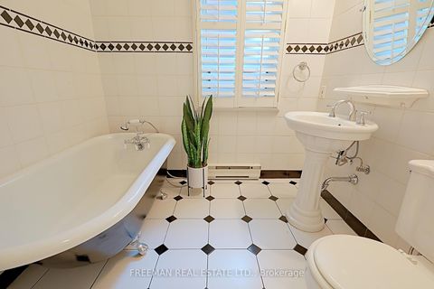 Photo 29 at 490 Montrose Avenue, Little Italy, Toronto Photo 29 at 490 Montrose Avenue, Little Italy, Toronto