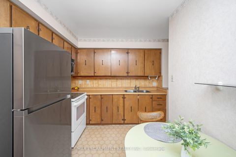 Photo 10 at 111 Maple Branch Path, The Westway, Toronto Photo 10 at 111 Maple Branch Path, The Westway, Toronto