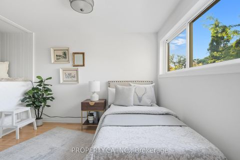 Photo 11 at 29 - 41 Battenberg Avenue, Woodbine Corridor, Toronto