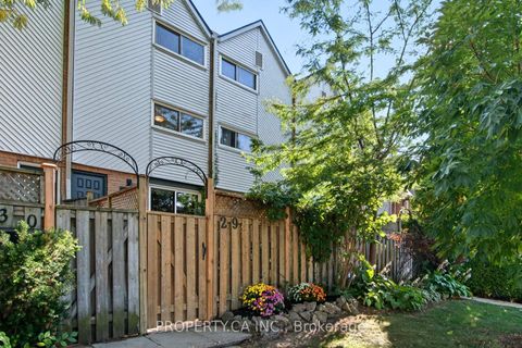 Photo 28 at 29 - 41 Battenberg Avenue, Woodbine Corridor, Toronto