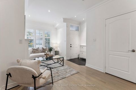 Photo 3 at 34 McBride Lane, Willowdale West, Toronto