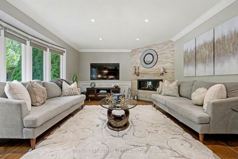 Photo 17 at 1213 Bowman Drive, GA Glen Abbey, Oakville