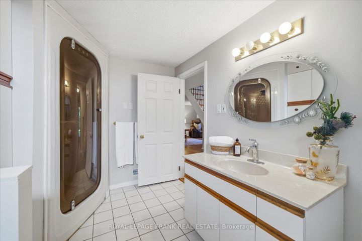 Photo 40 at 948 Oshawa Boulevard N, Centennial, Oshawa