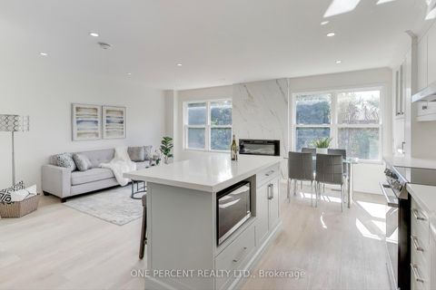 Photo 7 at 2116 Pelee Boulevard, RO River Oaks, Oakville