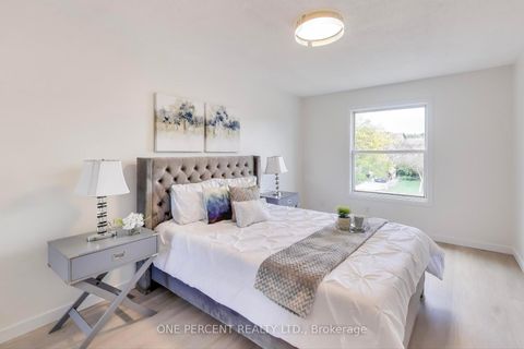 Photo 8 at 2116 Pelee Boulevard, RO River Oaks, Oakville