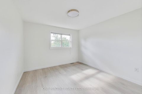 Photo 10 at 2116 Pelee Boulevard, RO River Oaks, Oakville