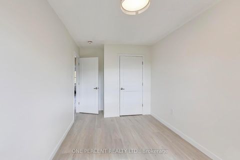 Photo 13 at 2116 Pelee Boulevard, RO River Oaks, Oakville