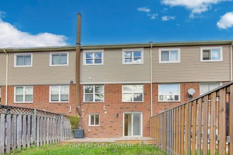 Photo 22 at 2116 Pelee Boulevard, RO River Oaks, Oakville