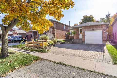 Photo 2 at 39 Ferguson Drive, Northwest, Barrie