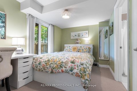 Photo 25 at 16 Dryden Way, Richview, Toronto