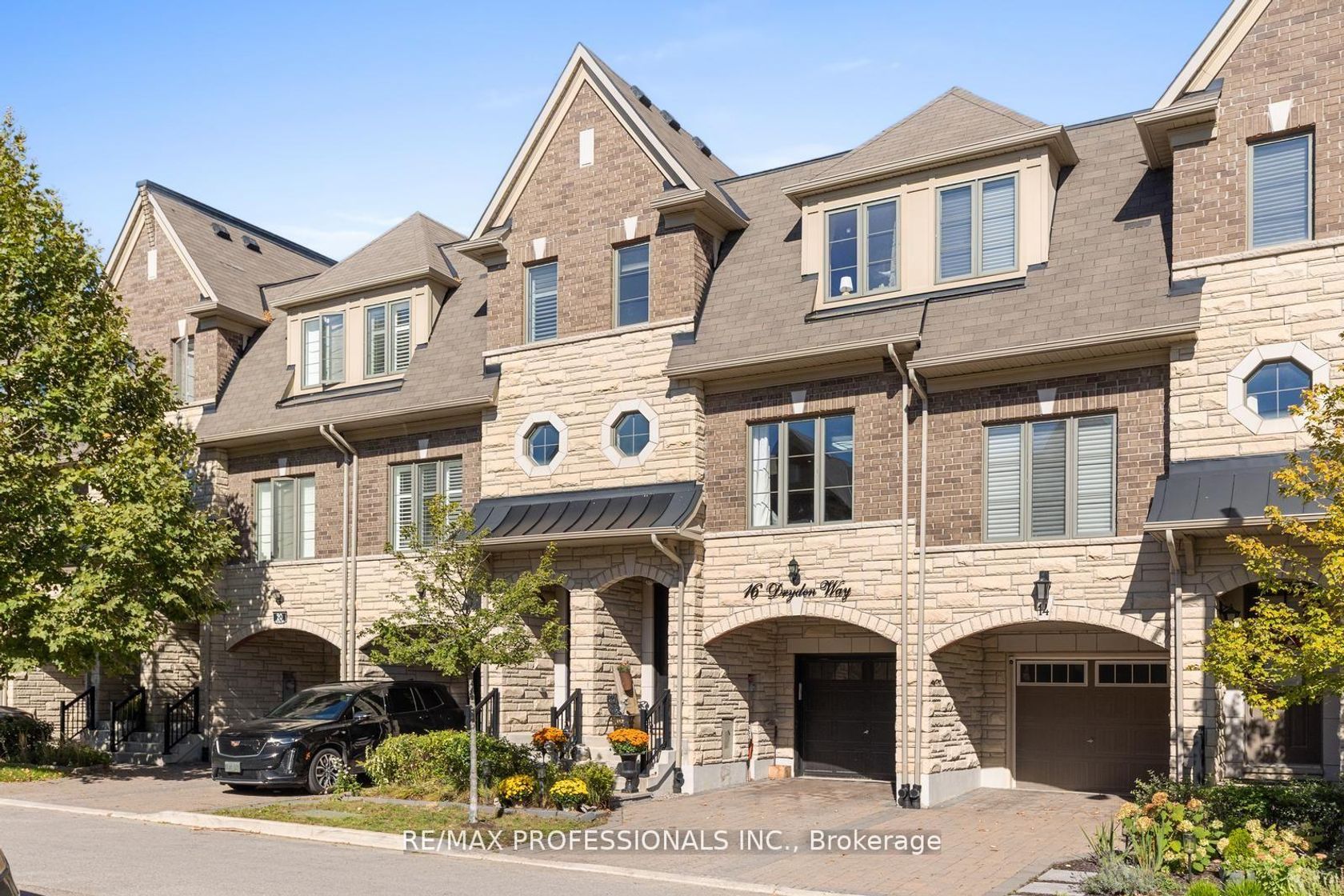 16 Dryden Way, Richview, Toronto photo 6