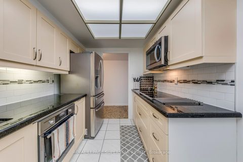 Photo 8 at 2011 - 2045 Lakeshore Boulevard W, Mimico, Toronto