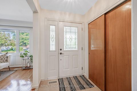 Photo 1 at 28 Sedgemount Drive, Woburn, Toronto