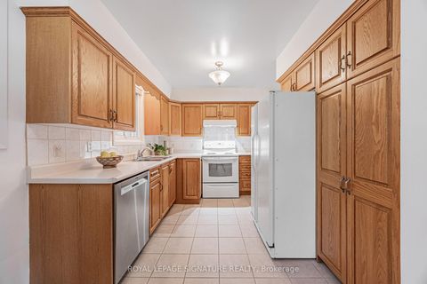 Photo 10 at 28 Sedgemount Drive, Woburn, Toronto