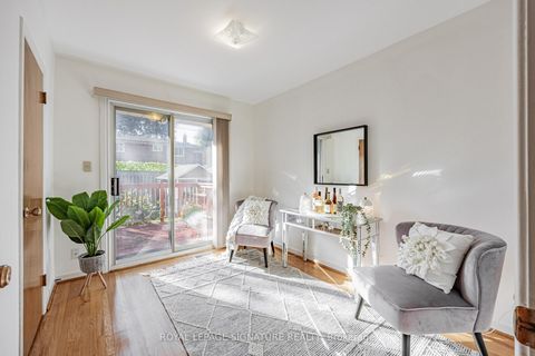 Photo 15 at 28 Sedgemount Drive, Woburn, Toronto